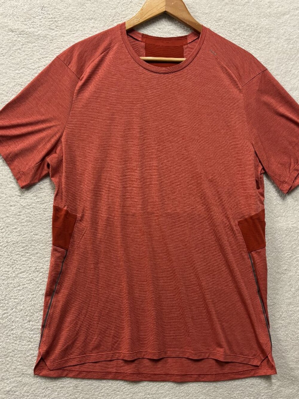 Lululemon Fast and Free Short Sleeve Running Shirt Men Rust Red Colorblock Tee